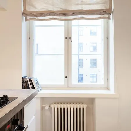 Downtown Modern Studio *